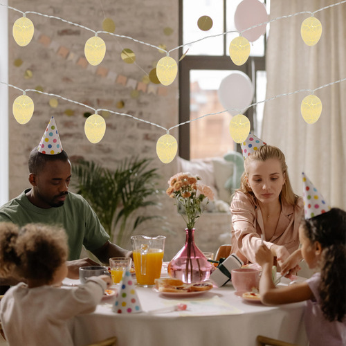 Cadena De Huevos De Pascua Que Funciona Con Luces Para Bodas