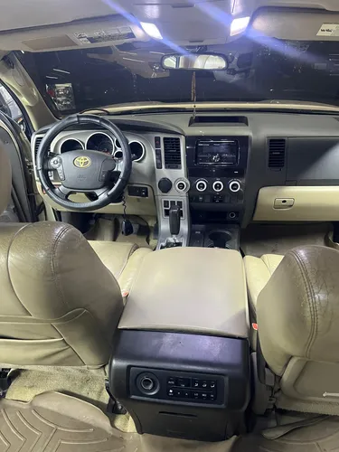 Toyota Sequoia 2008