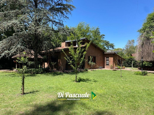 Venta Casa Quinta Con Parque, Pileta Y Quincho - La Reja Sur