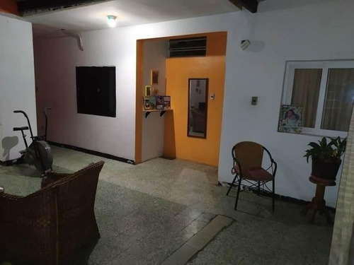 Imagen 3 de 15 de Rentahouse Carabobo Vende Casa San Blas 22-13396 Jj32