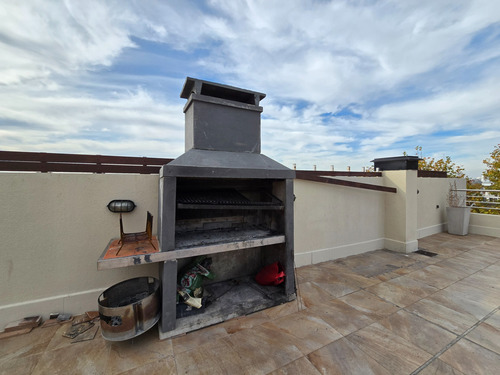 Departamento Con Balcón Y Cochera En Venta -villa Sarmiento