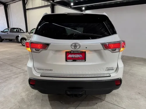 Toyota Highlander 3.5 Premium V6 At