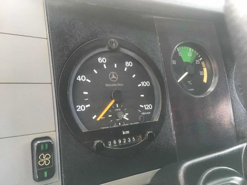 Imagem 6 de 15 de Mb 710 Plus No Bau Ano 2008
