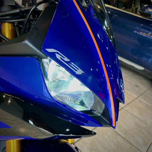 Yamaha R3