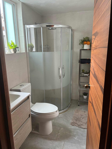 Casa De 4 Recámaras Y 2 Baños Completos - 194m2 Construcción