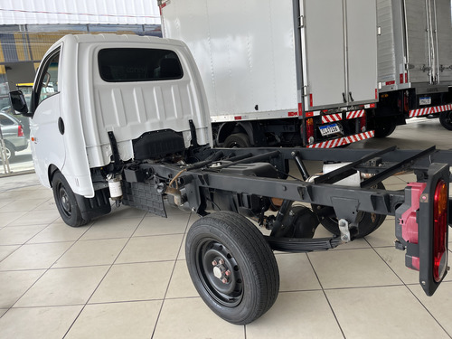 Hyundai HR 2.5 Hd Cab. Curta S/ Carroceria Tci 2p