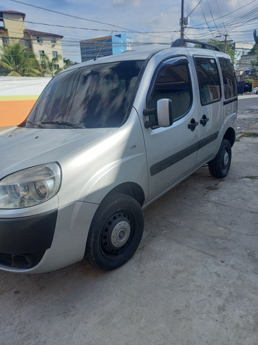 Imagem 1 de 3 de Frete ,passeios Viagens Eventos