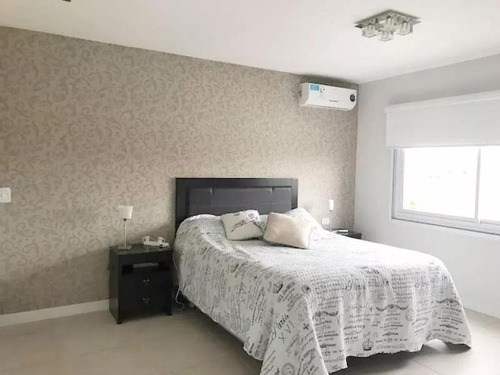 Imagen 19 de 30 de Casa En Venta En Barrio San Gabriel 4 Dorms Y Piscina