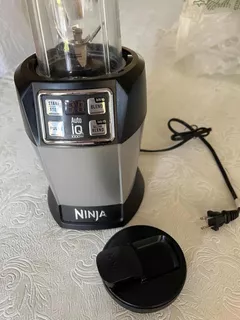 Licuadora Personal Para Batidos Ninja 1000 Wats De Potencia