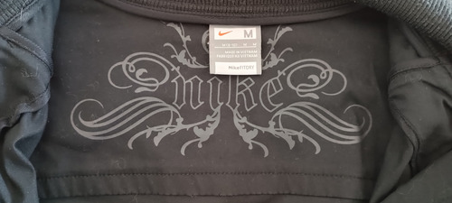 Campera Nike Dryfit Mujer Tm Vestir Con Cinto (Usado)