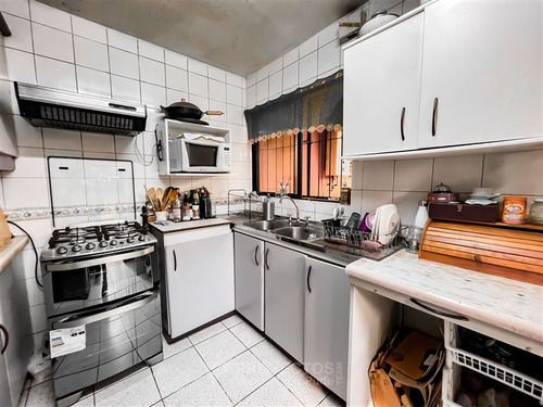 Casa Para Remodelar En Venta De 4 Dorm. En Los Dominicos