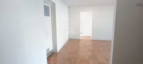 Departamento En Arriendo De 2 Dorm. En Providencia