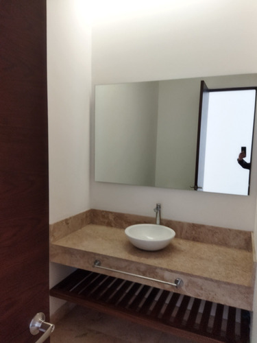 Imagen 11 de 30 de Penthouse En Renta Av De Los Poetas $59,000