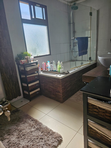 Venta De Casa Con Departamento Independiente, En C...