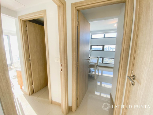 Imagen 18 de 28 de Apartamento Pasante Con Doble Balcón - Punta Del Este Brava