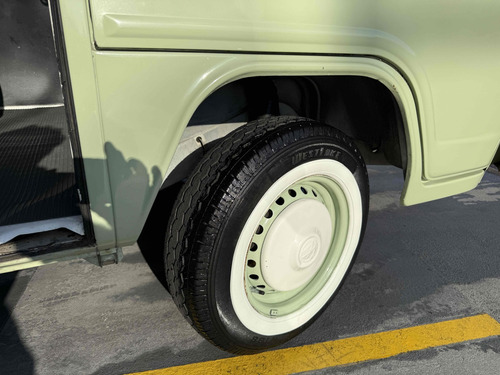 Volkswagen Kombi 1.6 MI STD 8V GASOLINA 3P MANUAL