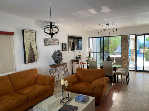 Imagen 5 de 21 de Casa En Venta En Mérida Yucatán, Montes De Ame De 1 Planta Con Alberca