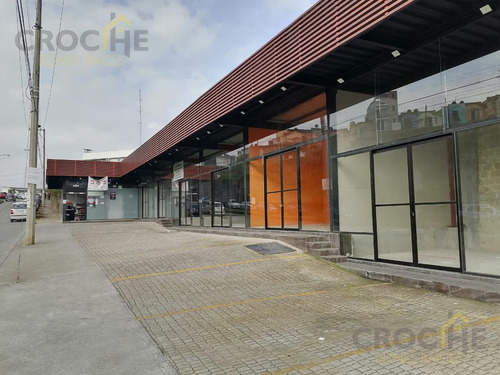Imagen 1 de 8 de Local En Renta En Xalapa Veracruz En El Fraccionamiento Las Fuentes, Zona Comercial Con Area De Estacionamiento.