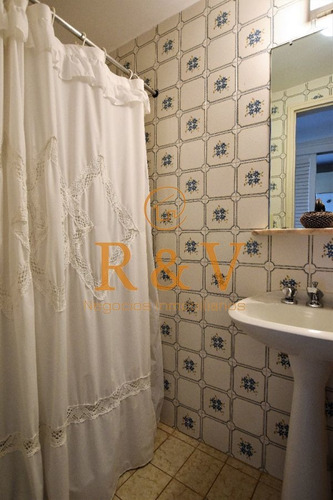 Imagen 12 de 15 de Venta De Apartamento 2 Dormitorios Y Cuarto De Servicio. En Península, Punta Del Este.