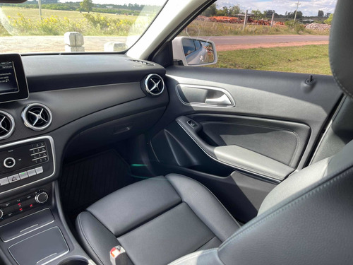 Imagen 13 de 21 de Mercedes-benz Clase Gla 180 Style 1.6 Turbo 122 Cv