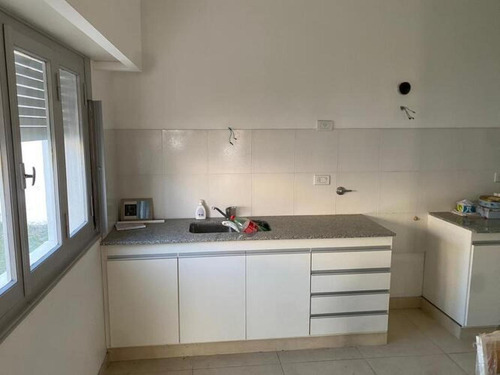 Casa En Venta - 2 Dormitorios 1 Baño - Pergamino