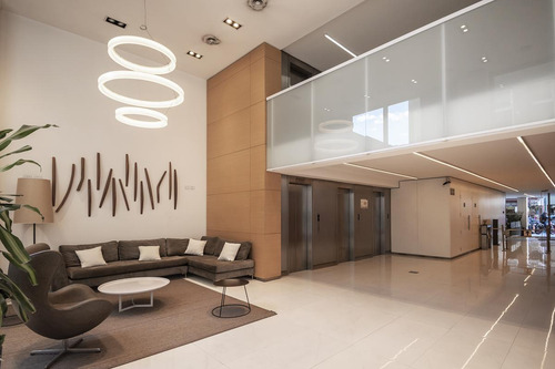 Venta Of.104m2 C/ Enorme Cochera - Piso Alto - Libertador Y Juramento