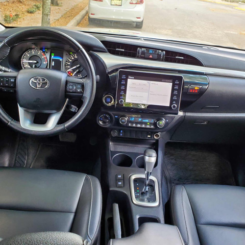 Imagen 7 de 15 de Toyota Hilux Limited Limited