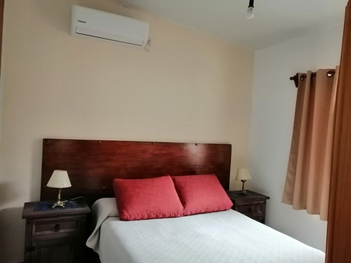 Imagen 8 de 16 de Casa Con Estufa A Leña) Playa Grande)