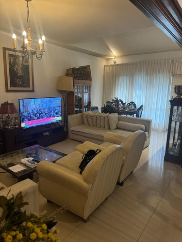 Se Vende Increible Casa En Barrio Maipu