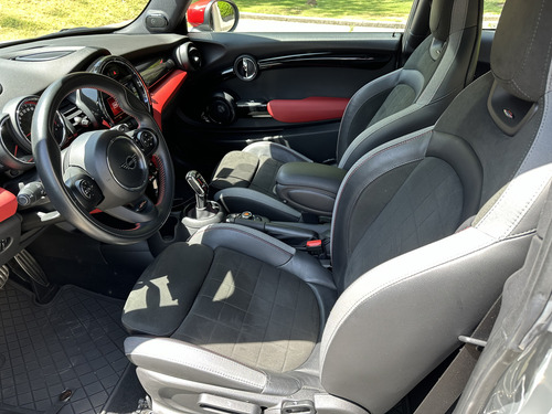 Mini John Cooper Works 2.0 Hot Chilli At