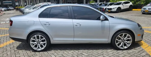 Volkswagen Bora 2.5 Style Active