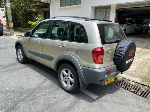 Toyota Rav 2.0 At