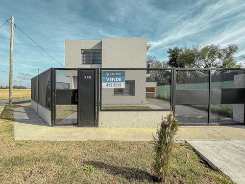 Casa De 3 Dormitorios A Estrenar En Tierra Nueva, Fisherton