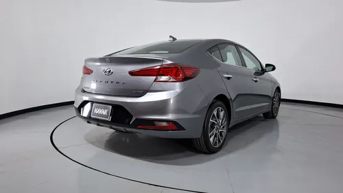 Hyundai Elantra 2.0 LIMITED TECH NAVI AUTO