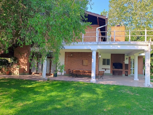 Casa Chalet En Venta En La Martona, Cañuelas, Resto De La Provincia