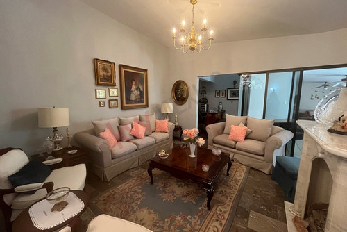Hogar De Lujo En Colonia Chapultepec, Comodidad Y Estilo En 1 Nivel.