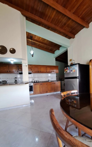 Alquiler Casa Urb. Doña Gladys