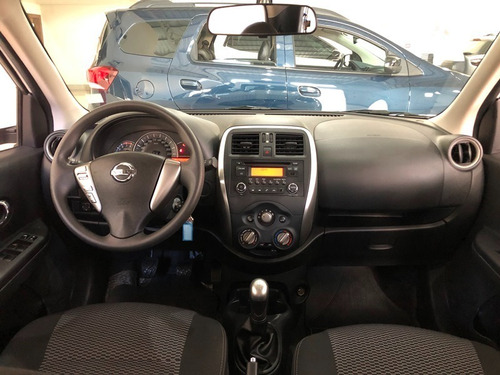 Nissan March Sv 1.6