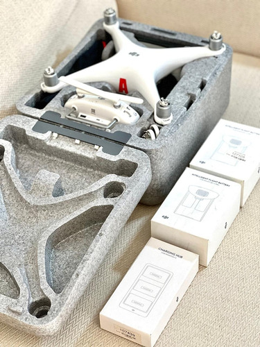 Drone Dji Phantom 4 Com Charging Hub E 8 Hélices (Usado)
