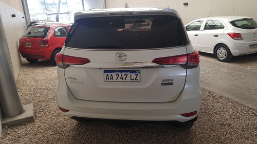 Toyota Sw4 2.8 Srx 177cv 4x4 7as At 2016