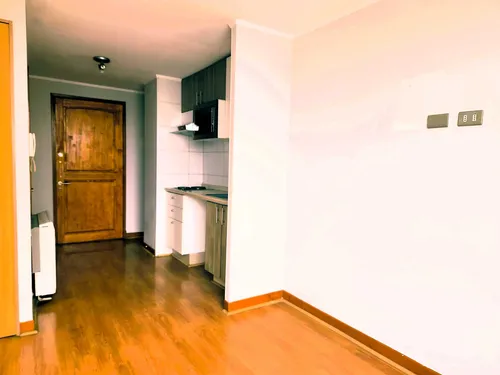 Arriendo Estudio/ Bodega Metro Parque Almagro (94751)