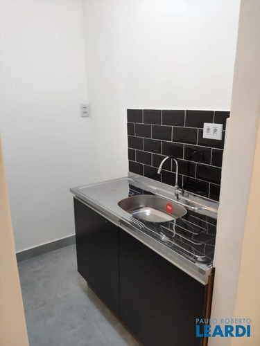 Imagem 2 de 9 de Apartamento - Barra Funda - Sp - 638478