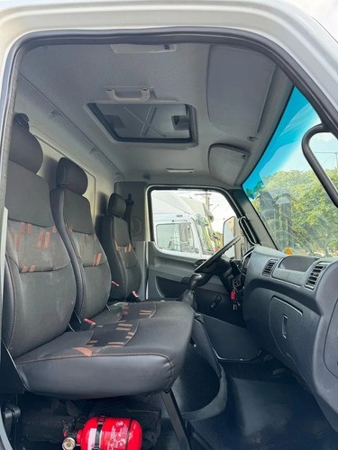 Mb Accelo 1016 Ano 2020 Carroeria 4.40m + Cabine 8 Pessoas