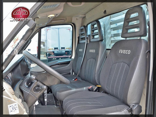 Imagem 9 de 15 de Caminhonete Iveco Daily Com Carroceria