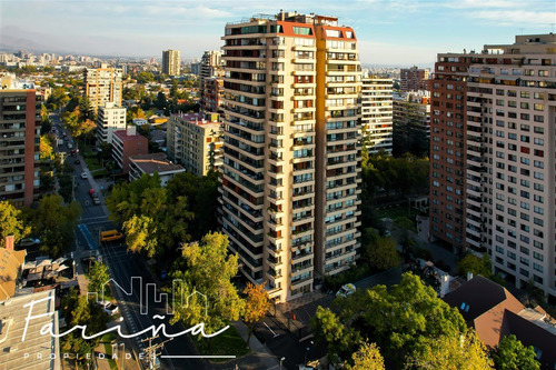 Departamento Duplex En Venta 2d, En Las Condes