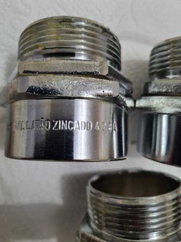 Conector Fêmea Giratório 1.1/2 Bsp Latão 3 Unidades