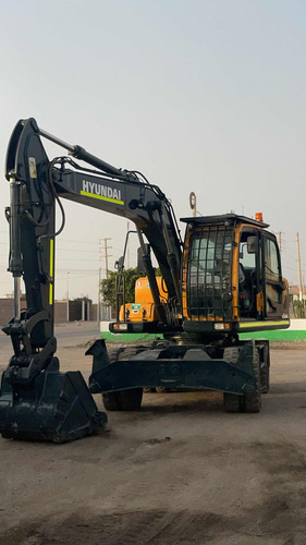 Alquiler De Excavadora Sobre Ruedas