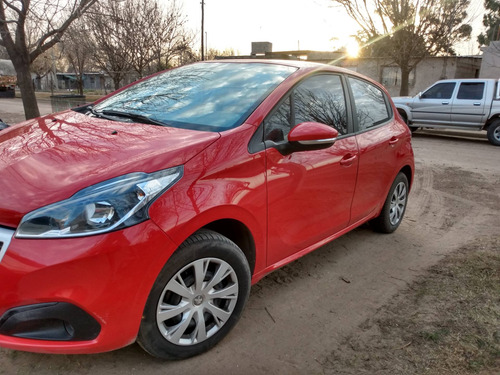 Imagen 1 de 11 de Peugeot 208 2018 1.6 Active