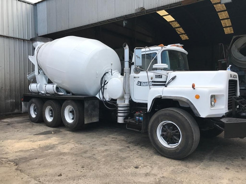 Imagen 7 de 11 de Mack Ds690s Mixer 8x4 Trompo Smith De 8m3 Motor De 300 Hp