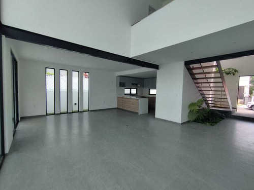 Hermosa Casa En Preventa En Lomas De Cocoyoc